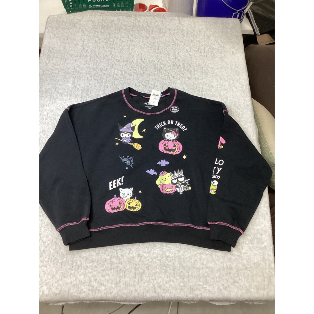 Sanrio Hello Kitty and Friends Halloween Glow in‎ the Dark Sweatshirt XL Black